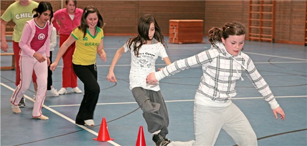 „Wir brauchen Köpfe mit Herz“ Kinder haben einen natürlichen Bewegungsdrang – aber oft vergrault der Schulsport ihnen die Lust daran.