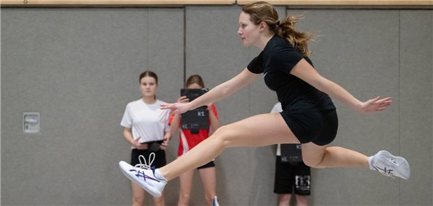 Kinder und Jugendliche sollten regelmäßig Sport treiben. Beim Wechsel zum Leistungssport empfiehlt es sich einer Studie zufolge, die Herzgesundheit der Kinder zu überprüfen.
