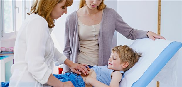 Kinderärzte, die fachärztliche Leistungen erbringen, dürfen diese nur mit entsprechender Zulassung über den EBM abrechnen.
