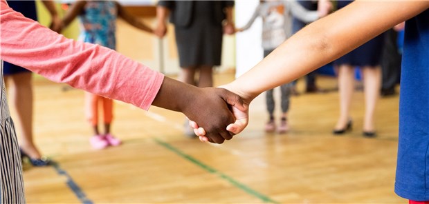 Weniger Neurodermitis bei Migranten Kindergesundheit im Fokus: Das RKI hat neue Erkenntnisse aus seiner Untersuchung KIGGS veröffentlicht.