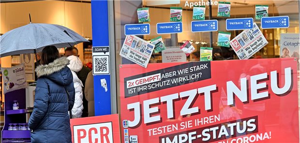 Apotheken fahren 2021 Rekordgewinn ein Klappern gehört zum Handwerk. Die Pandemie hat den Apotheken 2022 glänzende Einnahmen beschert.