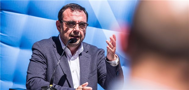 Holetschek fordert erneut rasche Pflegereform Klaus Holetschek am 18.7.22 bei der Impfwoche.