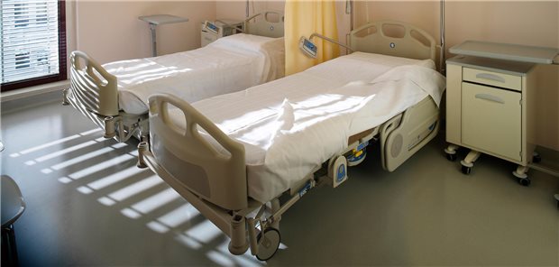 Zeitrahmen für Klinkreform wird weiter gespannt Zwei Klinikbetten in der Klinik