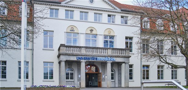 Kritik von Klinikdirektoren an Unimedizin Mainz sorgt für Wirbel Klinikdirektoren der Unimedizin Mainz haben deutliche Kritik an der Arbeit des kaufmännischen Vorstands geübt.