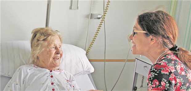 Wie Helfer älteren Klinikpatienten Ängste nehmen Klinikum Sindelfingen-Böblingen: Für viele Kranke eine große Hilfe –die Patientenbegleiter.