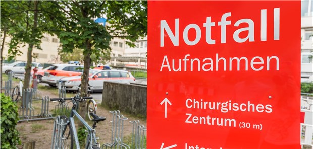 Vertragsärzte und Kliniken im Clinch Klinischer Notfall oder ambulante Versorgung im Krankenhaus: Die Notfallversorgung wird umstrukturiert.