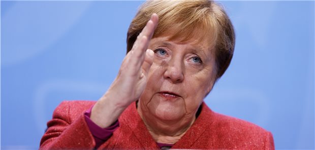 G20: Merkel wirbt für Impfstoff-Initiative Covax und WHO Knapp 5 Milliarden US-Dollar (rund 4,2 Mrd Euro) sind laut Bundeskanzlerin Angela Merkel bereits für die Impfstoff-Initiative Covax zusammengekommen.