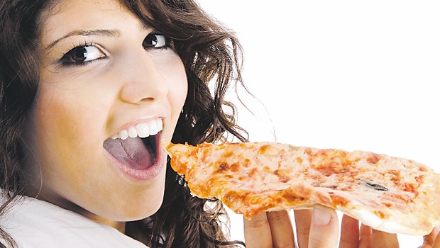 Fettes Essen macht nicht zwangsläufig dick Kohlenhydrat- oder fettreiche Ernährung schadet manchen Menschen mehr, manchen weniger.