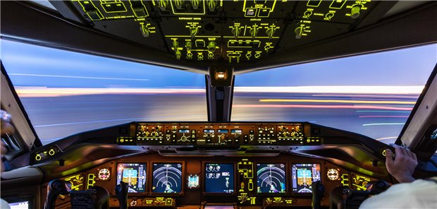 Komplexes Geschehen im Cockpit: Piloten behelfen sich mit einer eigenen Sicherheitskultur, zum Beispiel mit Checklisten, die zwingend durchgegangen werden müssen.