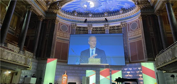 Kongresspräsident Jan Galle bei der Festrede.