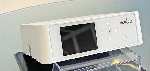 Konnektor der neuen Generation, der beim Austausch der Geräte, bei denen die Laufzeit von fünf Jahren erreicht ist, ab Herbst 2022 in den Praxen eingesetzt werden könnte. Die Finanzierung der neuen Geräte ist geklärt.