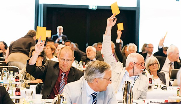 Stiftung für die ambulante Weiterbildung Konstruktiv und konzentriert: Die KBV-Vertreterversammlung am Montag in Düsseldorf.
