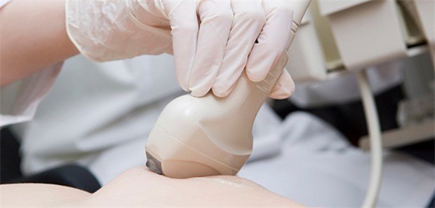 Engagiert für Frauen mit Brustkrebs Kontrolluntersuchung nach einer Brustkrebs-Diagnose.