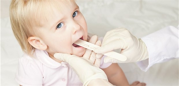 Kooperation auf Zeit: Für die Diagnose haben Ärzte bei Kindern altersabhängige Zeitfenster.