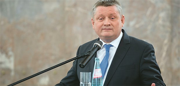 'Wir schaffen Anreize für die Niederlassung' Kooperation, getragen von Wertschätzung, betonte Bundesgesundheitsminister Hermann Gröhe bei der Eröffnung des Ärztetages.