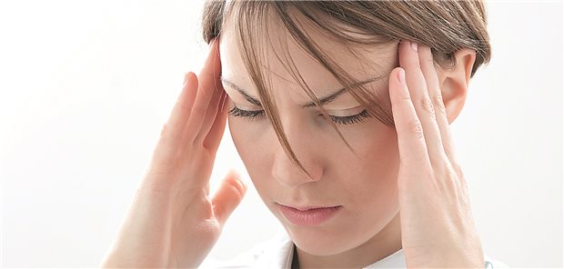 Kopfschmerzen – oftmals täglich – sind ein Leitsymptom von idiopathischer intrakranieller Hypertonie.
