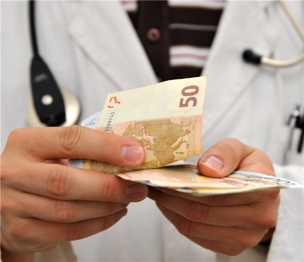 Nur noch Lug und Betrug im Gesundheitswesen? Die Wirklichkeit sieht anders aus Korruption und Betrug im Gesundheitswesen: Vor 20 Jahren wurde wahrscheinlich mehr gemauschelt als heute.