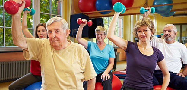 Hessen macht Senioren fit Krafttraining hilft Senioren im Alltag.
