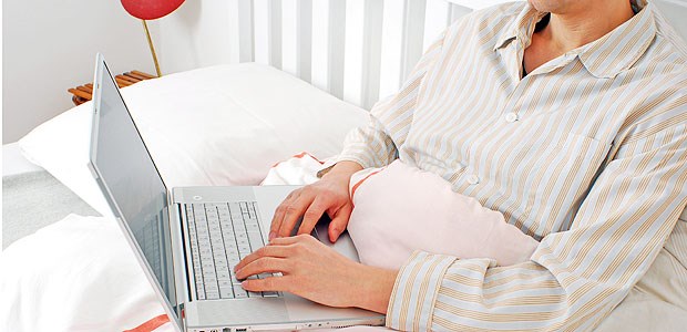 Ärzte warnen vor Dr. Google Krank im Bett? Viele Briten suchen lieber Informationen im Internet als zum Arzt zu gehen.