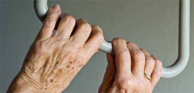 Mehr Betten in der Geriatrie nötig Krankenhäuser müssen sich auf immer mehr hochbetagte Patienten einstellen und ihre geriatrischen Abteilungen ausbauen.