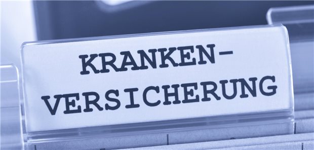 Akten mit dem Register "Krankenversicherung"