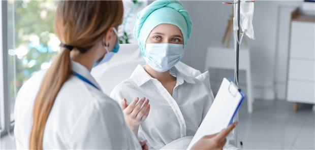 Krebspatienten sollten nur noch in zertifizierten Zentren behandelt werden. Das fordert die AOK bereits seit geraumer Zeit.