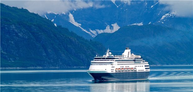 SARS-CoV-2: Lehren aus einer Kreuzfahrt Kreuzfahrtschiff als Brustkasten für SARS-CoV-2: Als Passagiere und Crew nach einem Monat das Schiff verlassen, ist über die Hälfte von ihnen infiziert (Symbolbild).