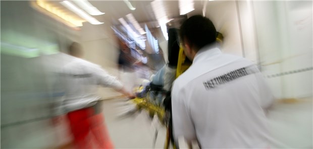 Sturmlauf gegen Notfall-Reformpläne Kritik: DIe DKG findet die Notfall-Reform gar nicht gut.