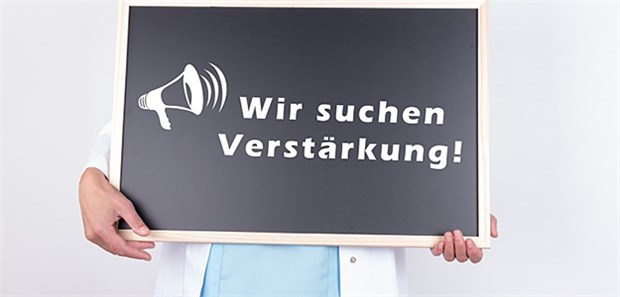 Pflegerat fordert 50.000 Stellen für die Krankenhäuser Kritik vom Pflegerat beim Springer Kongress Pflege: Die Absicht von Union und SPD, 8000 zusätzliche Stellen in der Behandlungspflege zu schaffen, reicht nicht aus.