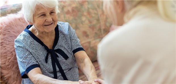 Kümmert sich ein ambulanter Pflegedienst um Senioren, muss er ggf. genau Rechenschaft darüber ablegen, welche Leistung er erbracht hat.