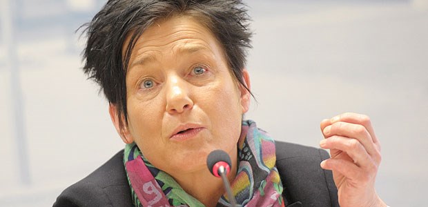 Gesetzliches Hilfspaket für psychisch Kranke Landessozialministerin Katrin Altpeter setzt auf Sozialpsychiatrische Dienste für die ambulante Grundversorgung von psychisch Kranken.