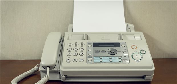 Lange galt das Fax als sicherer Kommunikationsweg. Doch heutzutage laufen die Daten nicht mehr über die Telefon-, sondern über die Internetleitung.
