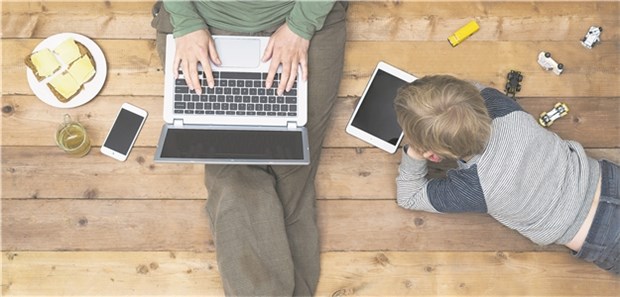 Medienkonsum – nicht ohne zeitliche Nutzungslimits Laptop, Tablet, Smartphone – Pädiater warnen: Es muss Nutzungsbegrenzungen geben.