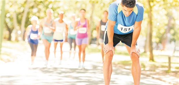 Laufen fordert die körperliche Leistungsfähigkeit. Diese kann jedoch selbst nach einer milden SARS-CoV-2-Infektion vermindert sein, so eine Studie.
