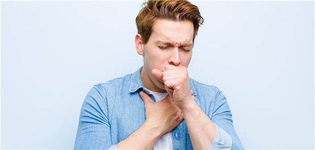 Laut der kanadischen Forscher hat nach einer Atemwegsinfektion fast jeder vierte erwachsene Patient mit einem postinfektiösem Husten zu kämpfen.