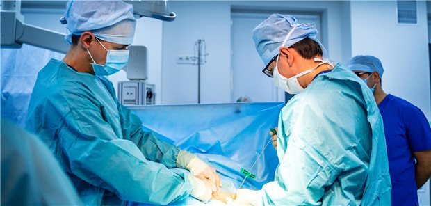 Lebensretter für viele Leukämiepatienten: die Knochenmarktransplantation.