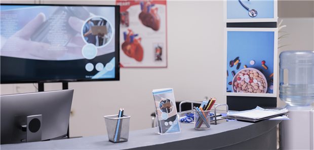 Leere Praxisplätze: Für immer mehr Haus- und Facharztpraxen sei es ein massives Problem, freie MFA-Ausbildungsplätze zu besetzen. Das bestätigte der Verband der medizinischen Fachberufe (VmF) auf Nachfrage der Ärzte Zeitung. Und es fehle nicht nur an Bewerberzahlen.