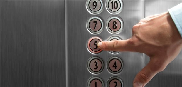 Leitlinien – bitte nicht zu eng auslegen! Leitlinien sollen Ärztinnen und Ärzten Handlungsoptionen bieten – auf welcher Therapieetage sie aussteigen, müssen sie gemeinsam mit dem Patienten eruieren. Auch ein Abweichen von der Leitlinie ist in begründeten Fällen berechtigt.