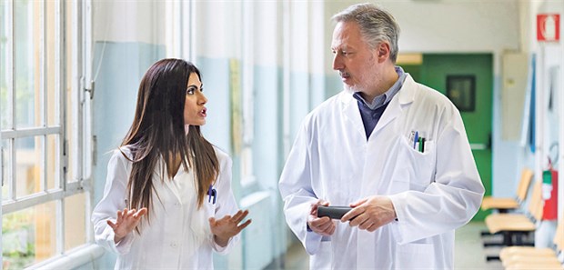 Weiterbildung braucht mehr als ein Facelift Lernstandskontrolle auf dem Klinikflur – leider nicht die Ausnahme in der Weiterbildung.