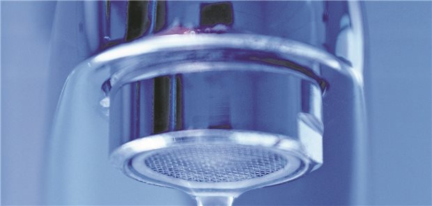 Planquadrat in der Wasserleitung LichtblickProduktion / stock.adobe.com