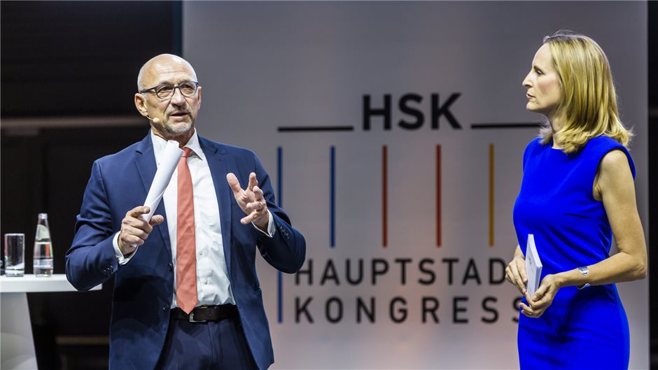 Ließ keinen Zweifel daran, dass die Herausforderungen im Gesundheitswesen größer...