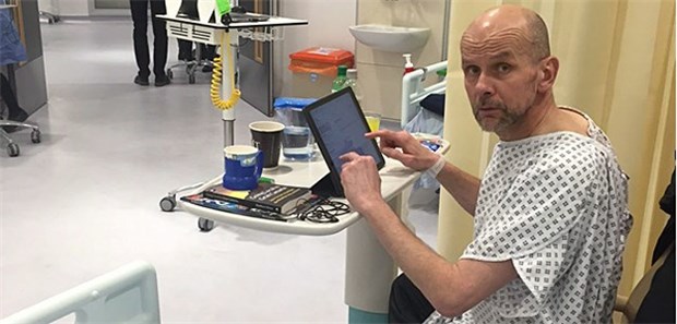 Tag 5 - 'Ich fühle mich schuldig, wenn ich einen Arzt anspreche' Live vom Krankenbett: unser London-Korrespondent berichtet aus Londoner Krankenhaus.