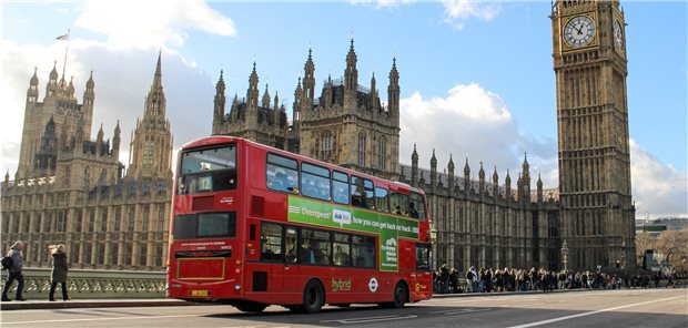 Schnäppchenjäger haben Großbritannien bereits im Visier London und sein Big Ben sind normalerweise ein Touristenmagnet. Nun ruft das Vereinigte Königreich immer mehr Aktionäre auf den Plan.