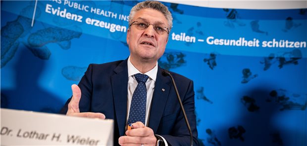 RKI alarmiert wegen hoher Corona-Infektionszahlen in Pflegeheimen Lothar Wieler, Präsident des Robert Koch-Instituts (RKI), bei einem Pressebriefing zur aktuellen COVID-19-Lage in Deutschland.