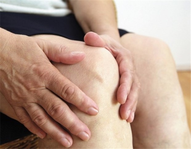 Borreliose-Verdacht: Serologie kann täuschen Lymearthritis? Bei einer Monarthritis des Knies muss auch an HLA-B27-assoziierte Erkrankungen und eine Psoriasisarthritis gedacht werden.