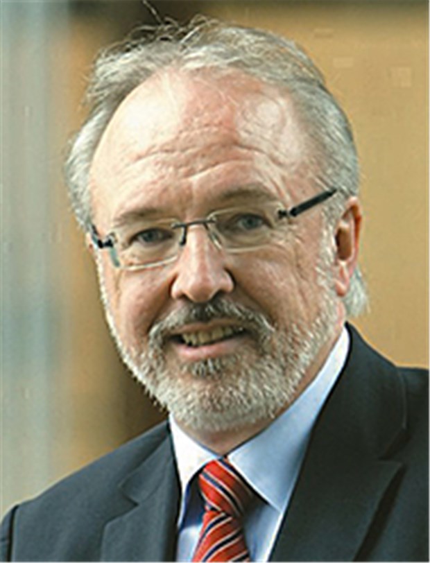Marburger Bund will DGB auf seine Seite ziehen MB-Chef Henke: Tarifautonomie verteidigen.