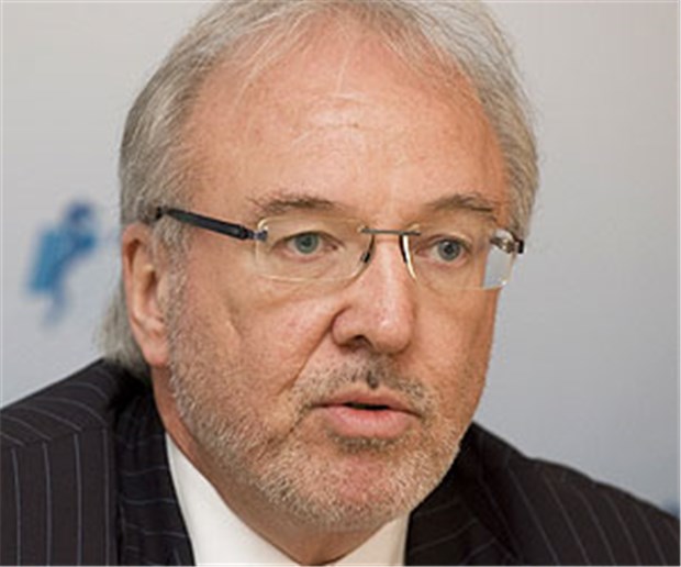Marburger Bund will alle Rechtsmittel ausschöpfen MB-Vorsitzender Rudolf Henke gibt sich kämpferisch: Für das Streikrecht in kirchlichen Einrichtungen will der Verband zur Not auch vor europäische Gerichte ziehen.