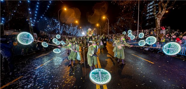 Corona-Pandemie hat Spanien wieder im Griff Madrid am 5. Januar: Tausende Menschen verfolgten die Parade anlässlich der „Cabalgata Los Reyes Magos“ (Kavalkade der Heiligen Drei Könige). Ähnliche Umzüge mit vielen Zuschauern fanden auch in anderen spanischen Städten statt.