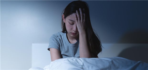 Mädchen mit Schlafstörungen