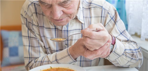 Männer sind von Parkinson häufiger betroffen als Frauen, berichtet das Zi.